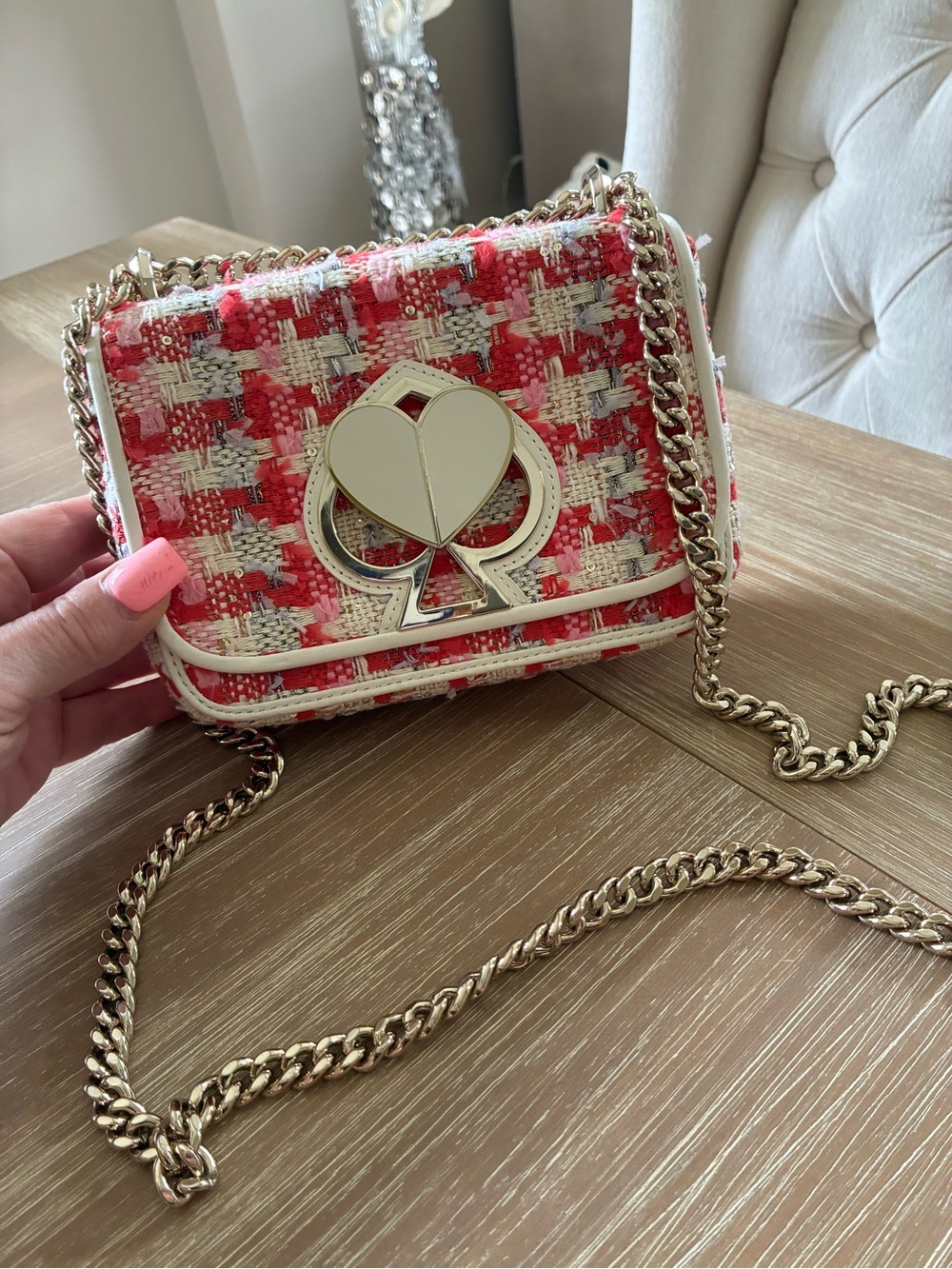 NEW, GORGEOUS KATE SPADE BAG! The heart turns to open! ♠️♠️ - Picture 2 of 14